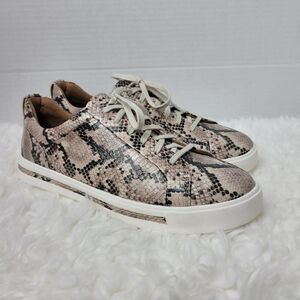 Clarks Women's Sneakers Size 8.5 Un Maui Lace Leather Snakeskin Fashion Shoes